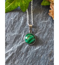 Pendentif rond " Guérison " en Malachite