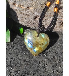 Pendentif Coeur " Protection " en Labradorite