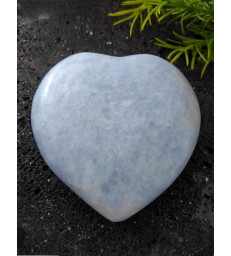 Coeur en calcite Bleue 250 Gr